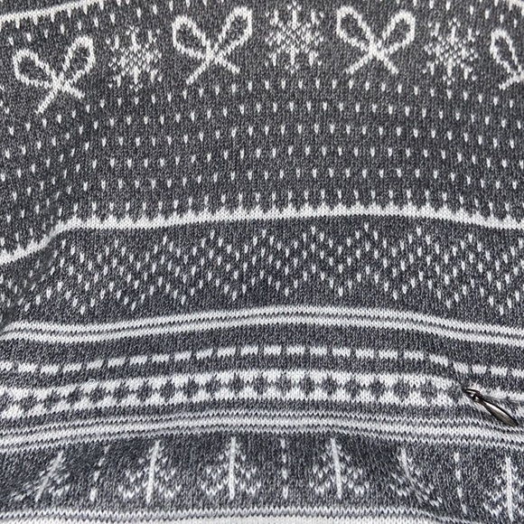 Women’s Woolrich V‎ neckline winter Nordic white gray knit sweater Sz medium - Picture 9 of 12